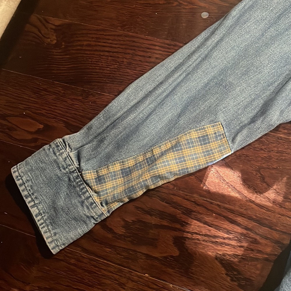 Guess Jeans Button Down - Picture 6 of 14